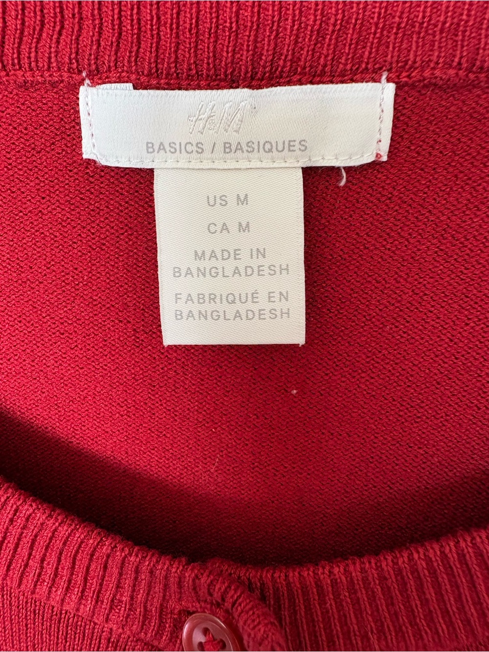 Classic Women's Red Button-Up Cardigan Sweater - H&M Size M. - Picture 3 of 9
